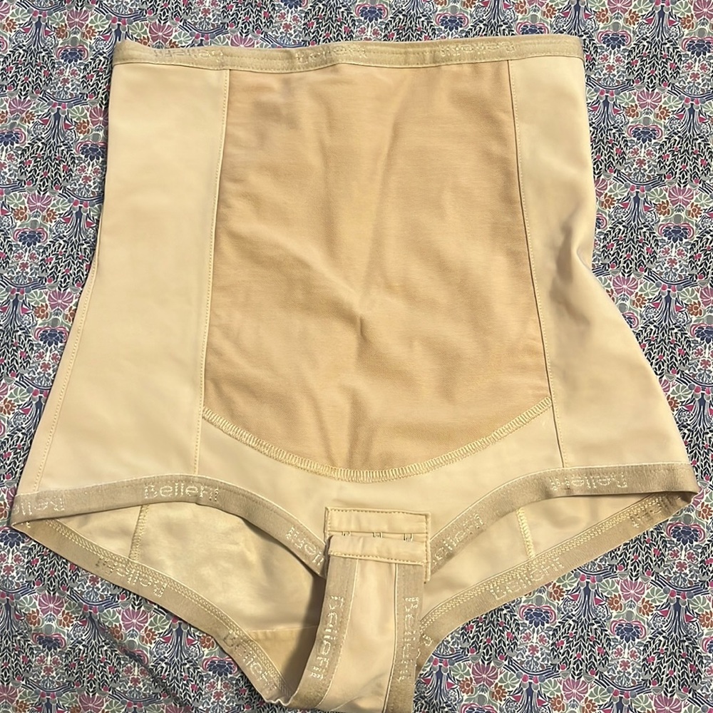 Bellefit pull up girdle size M